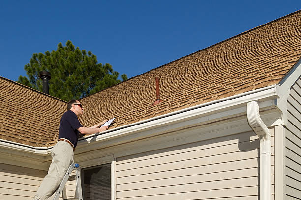 Best Wood Shake Roofing  in Carlyle, IL